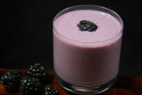 Blackberry and Yoghurt Smoothie